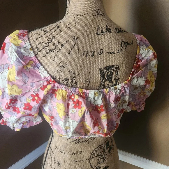 NWOT Vero Moda Floral Crop Top Sm - Picture 2 of 3